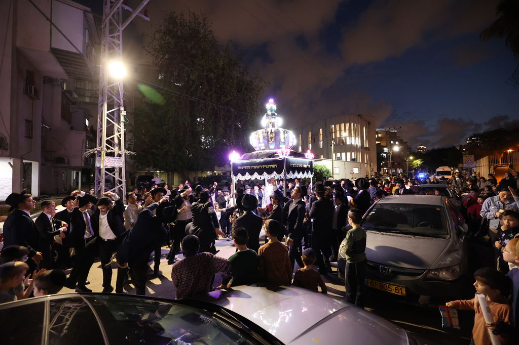 הכנסת ספר תורה לזכר נרצחי טבח שמחת תורה תשפ"ד
